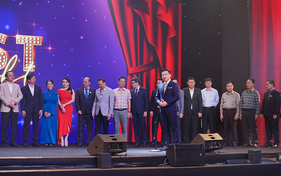 ĐÊM TUYỆT VỜI VÀ RỰC RỠ SẮC XUÂN TẠI GALA “HƯNG THỊNH - THE GREATEST NIGHT”