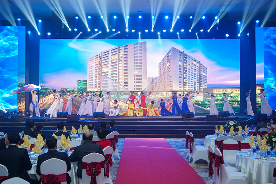 ĐÊM TUYỆT VỜI VÀ RỰC RỠ SẮC XUÂN TẠI GALA “HƯNG THỊNH - THE GREATEST NIGHT”