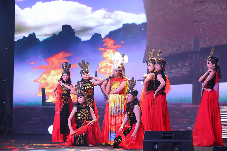 ĐÊM TUYỆT VỜI VÀ RỰC RỠ SẮC XUÂN TẠI GALA “HƯNG THỊNH - THE GREATEST NIGHT”