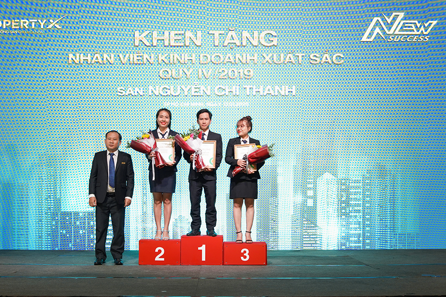 PROPERTYX VINH DANH CÁ NHÂN NỔI BẬT VÀ XUẤT SẮC NHẤT QUÝ IV/2019 VÀ QUYẾT TÂM CHINH PHỤC HÀNH TRÌNH TÌM KIẾM THÀNH CÔNG TRONG TƯƠNG LAI