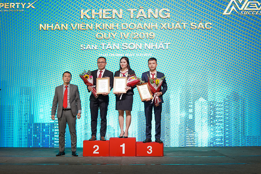 PROPERTYX VINH DANH CÁ NHÂN NỔI BẬT VÀ XUẤT SẮC NHẤT QUÝ IV/2019 VÀ QUYẾT TÂM CHINH PHỤC HÀNH TRÌNH TÌM KIẾM THÀNH CÔNG TRONG TƯƠNG LAI