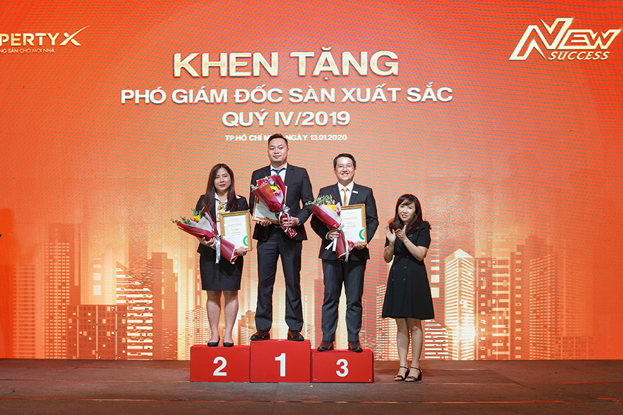PROPERTYX VINH DANH CÁ NHÂN NỔI BẬT VÀ XUẤT SẮC NHẤT QUÝ IV/2019 VÀ QUYẾT TÂM CHINH PHỤC HÀNH TRÌNH TÌM KIẾM THÀNH CÔNG TRONG TƯƠNG LAI