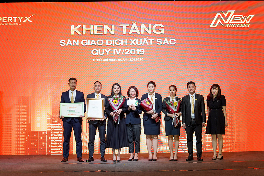 PROPERTYX VINH DANH CÁ NHÂN NỔI BẬT VÀ XUẤT SẮC NHẤT QUÝ IV/2019 VÀ QUYẾT TÂM CHINH PHỤC HÀNH TRÌNH TÌM KIẾM THÀNH CÔNG TRONG TƯƠNG LAI
