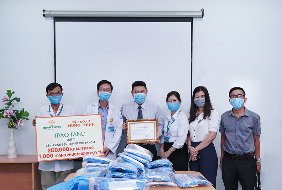 Tập đoàn Hưng Thịnh hỗ trợ các Y, Bác sĩ tại Bệnh viện Bệnh Nhiệt đới Tp.HCM
