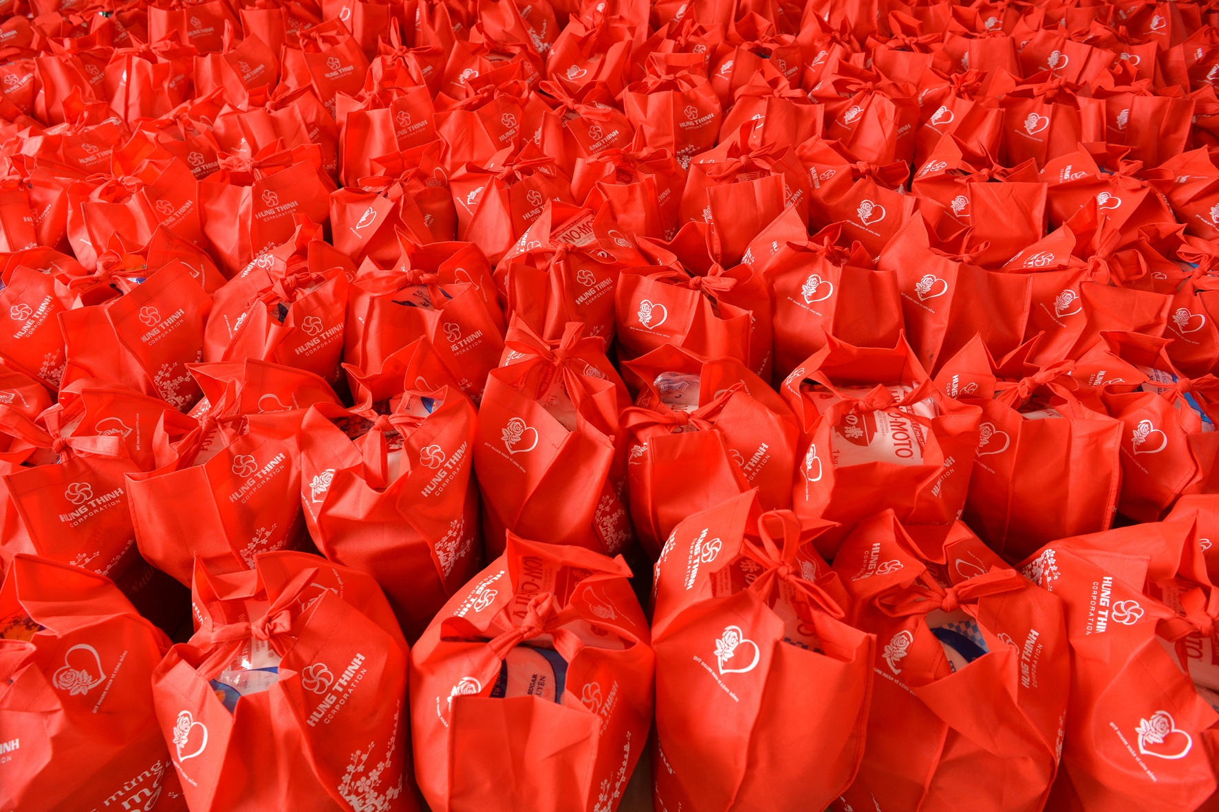 TẬP ĐOÀN HƯNG THỊNH TRAO TẶNG 2500 PHẦN QUÀ XUÂN YÊU THƯƠNG