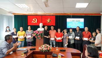 TẬP ĐOÀN HƯNG THỊNH ĐỒNG HÀNH CÙNG UBND QUẬN 3, TP.HCM HỖ TRỢ CỘNG ĐỒNG BỊ ẢNH HƯỞNG BỞI DỊCH COVID-19