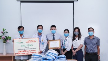 Tập đoàn Hưng Thịnh hỗ trợ các Y, Bác sĩ tại Bệnh viện Bệnh Nhiệt đới Tp.HCM